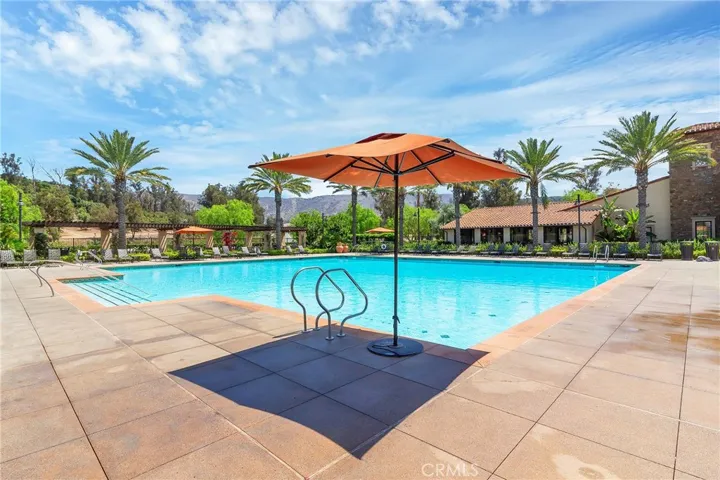 24 Shadybend, Irvine, California 92602