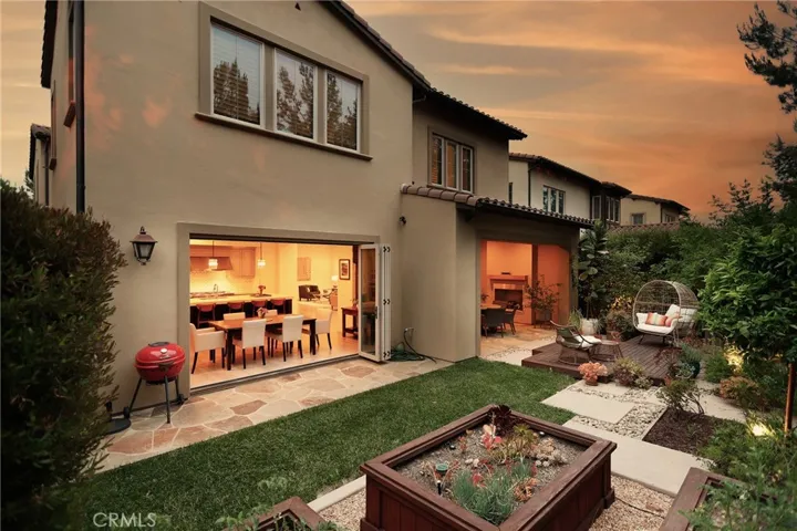 24 Shadybend, Irvine, California 92602