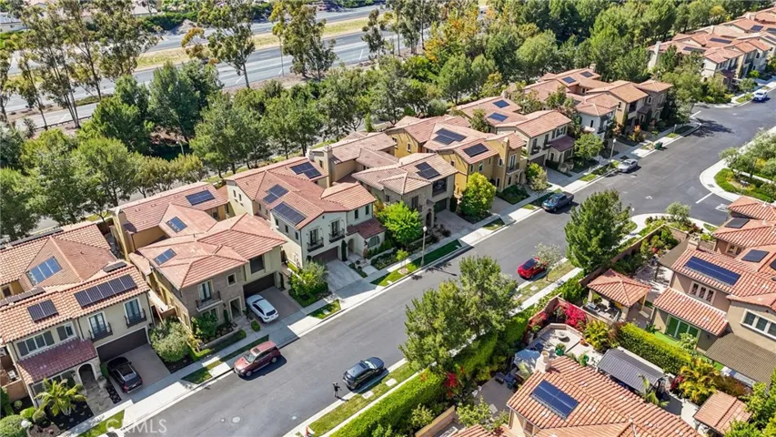 24 Shadybend, Irvine, California 92602