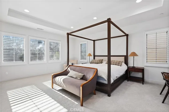 24 Shadybend, Irvine, California 92602