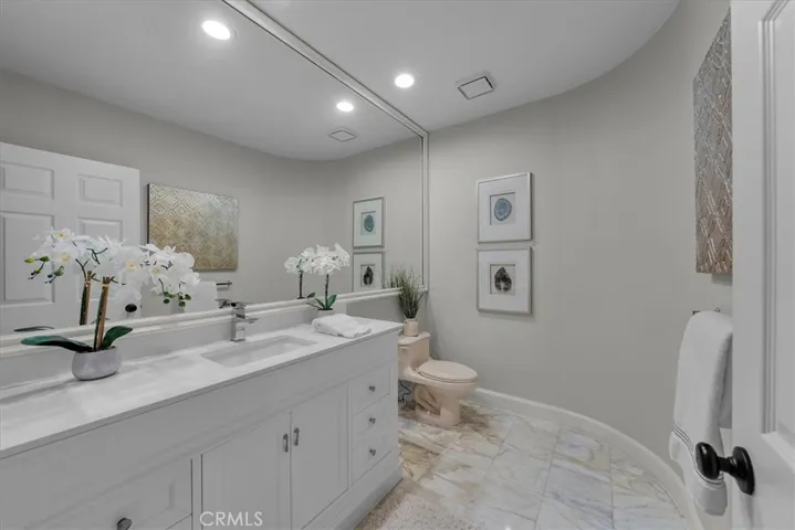 Powder room