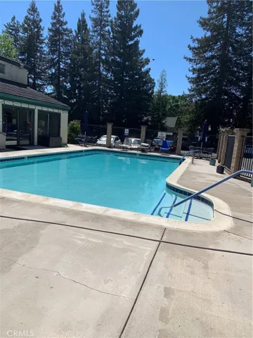 10 Royale Avenue 12, Lakeport, California 95453