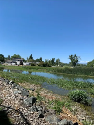 10 Royale Avenue 12, Lakeport, California 95453