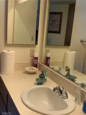 10 Royale Avenue 12, Lakeport, California 95453