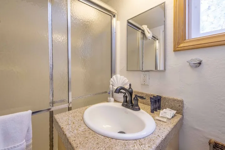 42569 Willow Avenue, Big Bear Lake, California 92315