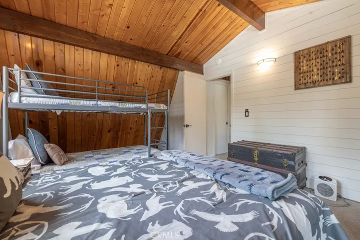 42569 Willow Avenue, Big Bear Lake, California 92315