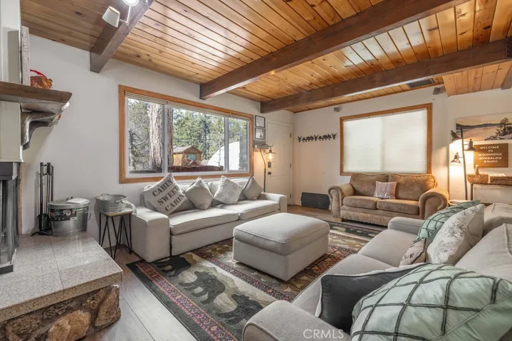 42569 Willow Avenue, Big Bear Lake, California 92315