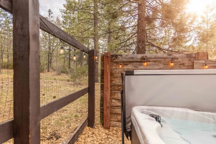 42569 Willow Avenue, Big Bear Lake, California 92315