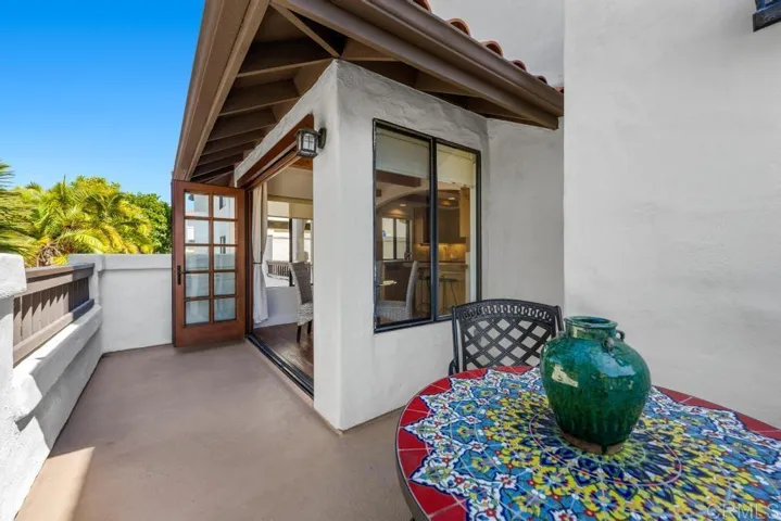 298 Chinquapin Avenue A, Carlsbad, California 92008