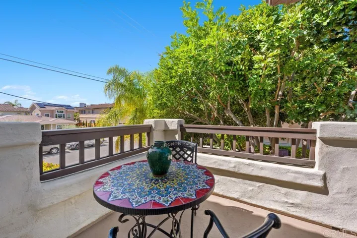 298 Chinquapin Avenue A, Carlsbad, California 92008