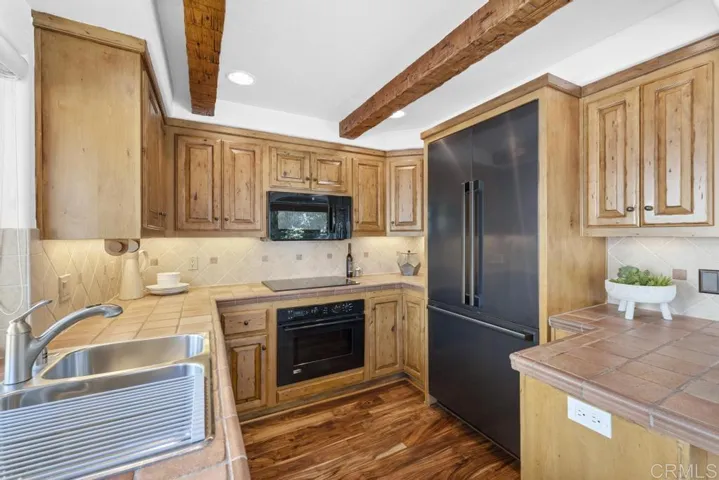 298 Chinquapin Avenue A, Carlsbad, California 92008
