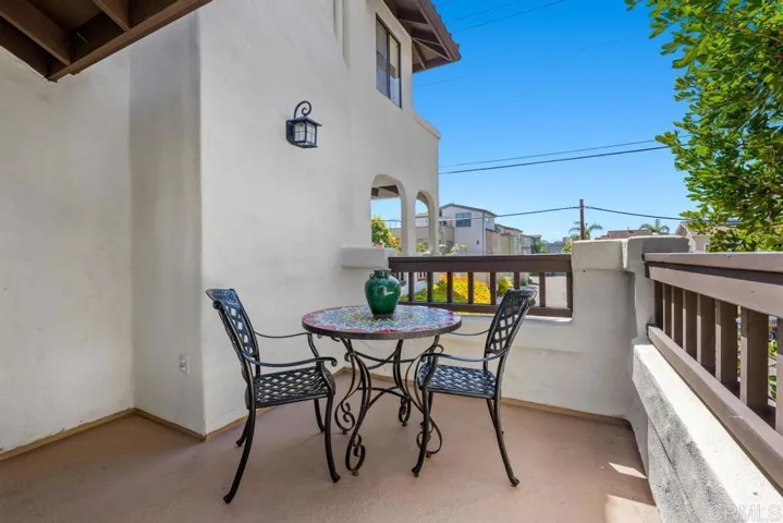 298 Chinquapin Avenue A, Carlsbad, California 92008