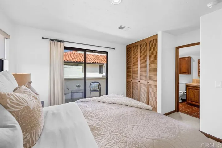 298 Chinquapin Avenue A, Carlsbad, California 92008