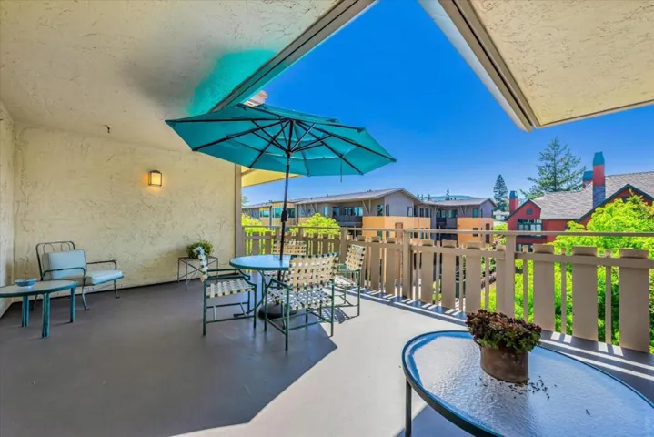  common patio for the third floor