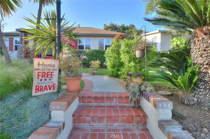 313 W 4th Street, San Dimas, California 91773