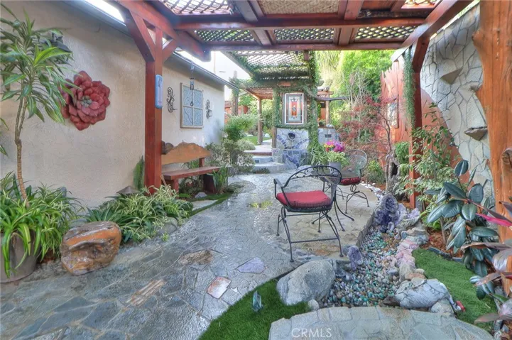 313 W 4th Street, San Dimas, California 91773