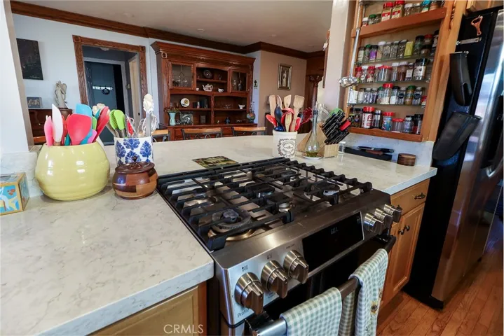 313 W 4th Street, San Dimas, California 91773
