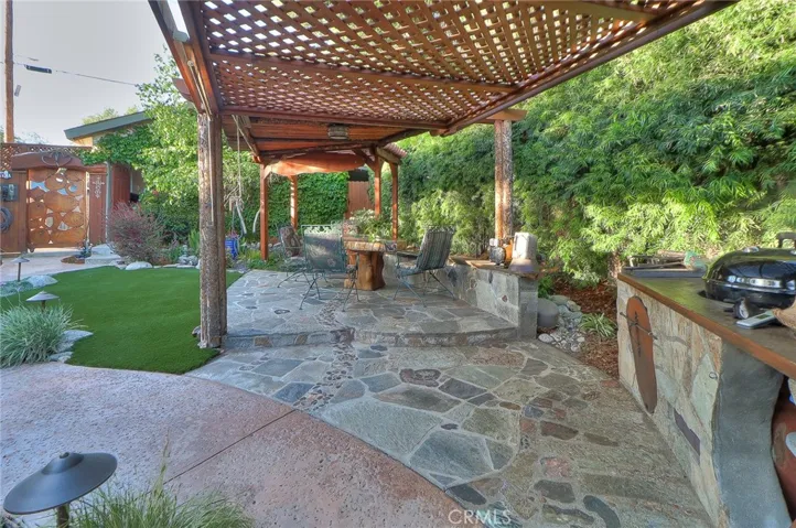 313 W 4th Street, San Dimas, California 91773