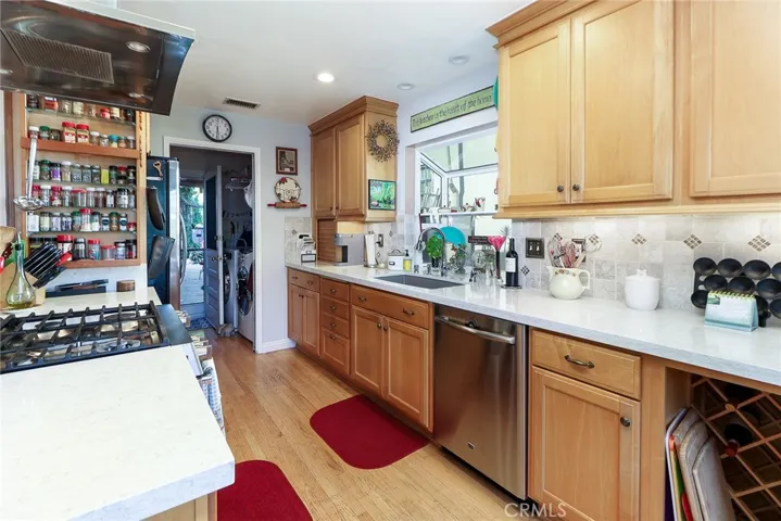 313 W 4th Street, San Dimas, California 91773