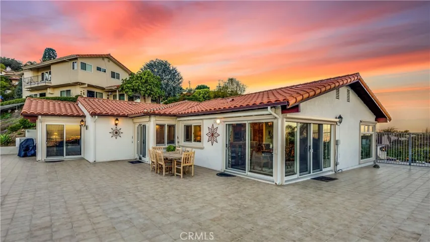 3360 Crownview Drive, Rancho Palos Verdes, California 90275