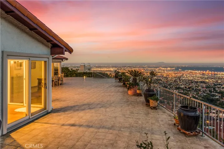 3360 Crownview Drive, Rancho Palos Verdes, California 90275