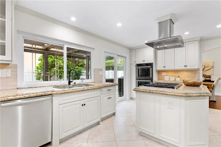 5901 Gloxinia Drive, Yorba Linda, California 92887