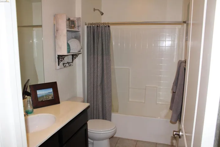 1252 Sierra Trail Rd, Oakley, California 94561