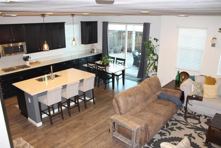 1252 Sierra Trail Rd, Oakley, California 94561