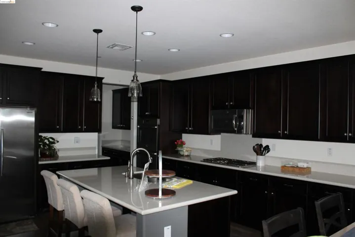 1252 Sierra Trail Rd, Oakley, California 94561