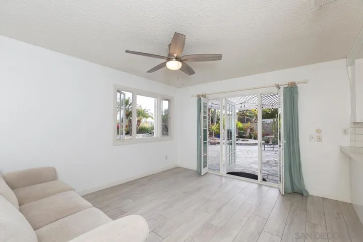 4988 Via Marta, Carlsbad, California 92008