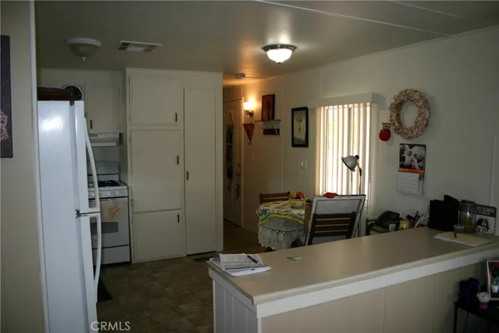 332 N Lyon Avenue 29, Hemet, California 92543