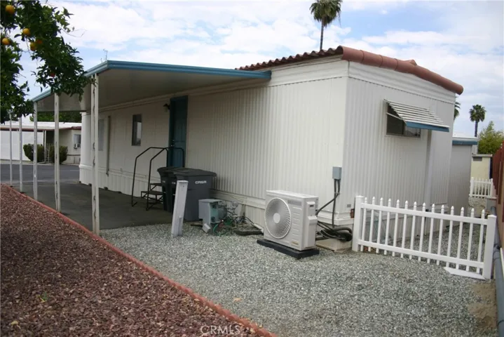 332 N Lyon Avenue 29, Hemet, California 92543
