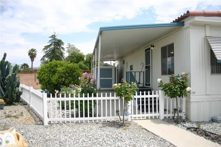 332 N Lyon Avenue 29, Hemet, California 92543