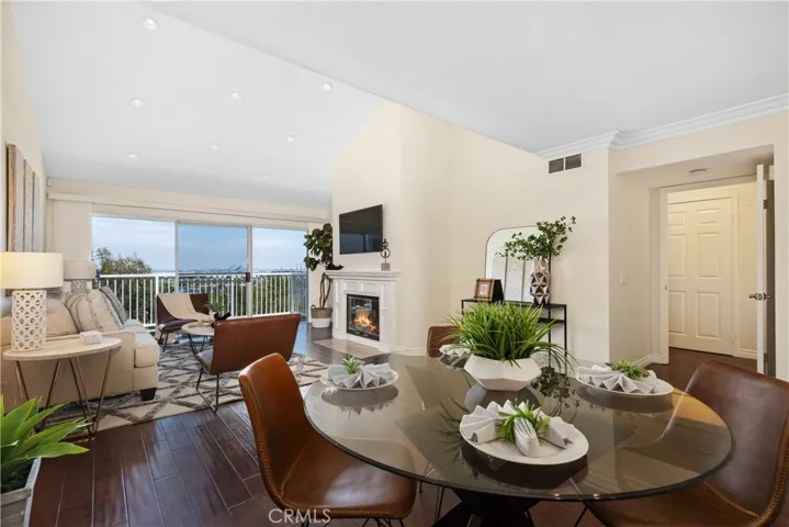 Dining Room with View of the Harbor
