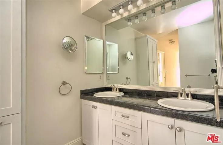 12321 Ocean Park Boulevard 18, Los Angeles, California 90064