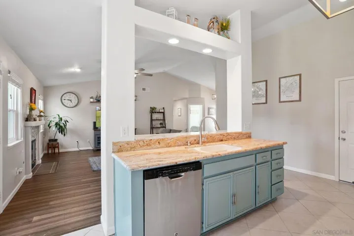 12095 Sterling Hill Ln, Lakeside, California 92040
