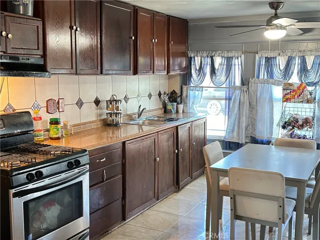 2075 W Rialto Avenue 46, San Bernardino, California 92410