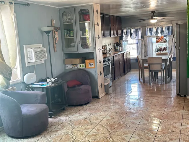 2075 W Rialto Avenue 46, San Bernardino, California 92410
