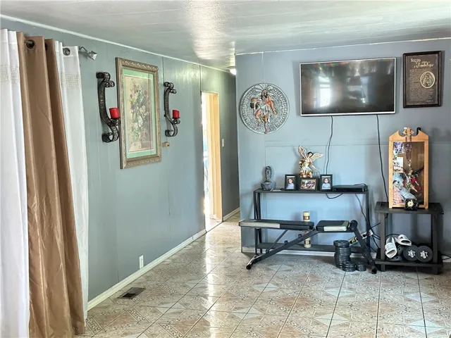 2075 W Rialto Avenue 46, San Bernardino, California 92410