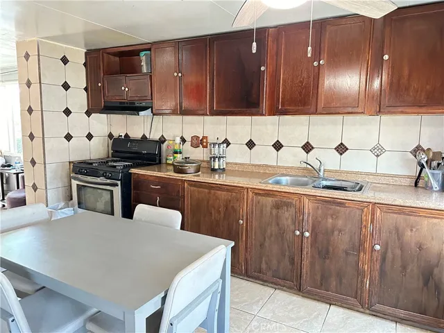 2075 W Rialto Avenue 46, San Bernardino, California 92410