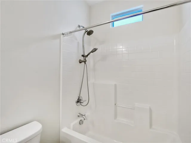 Guest Full Bath