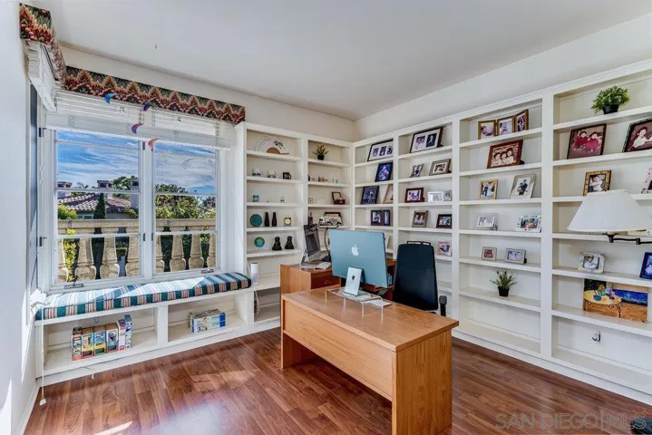 3136 Almahurst Row, La Jolla, California 92037