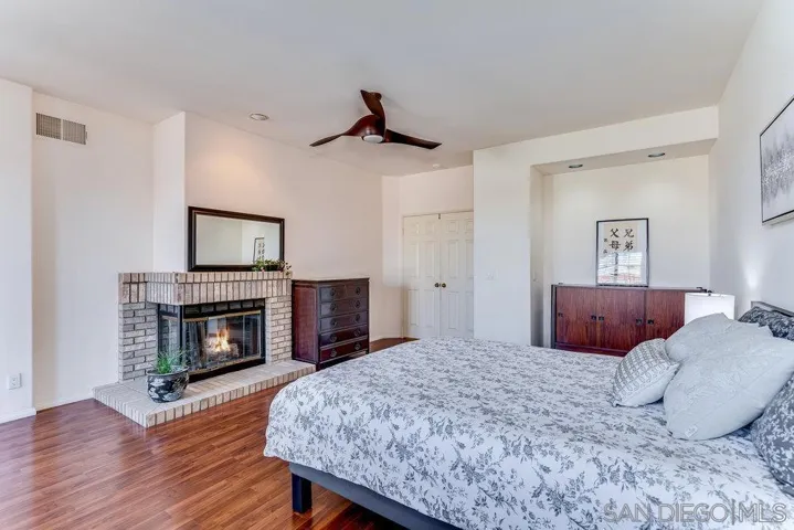 3136 Almahurst Row, La Jolla, California 92037