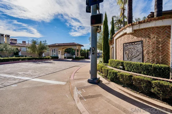 3136 Almahurst Row, La Jolla, California 92037