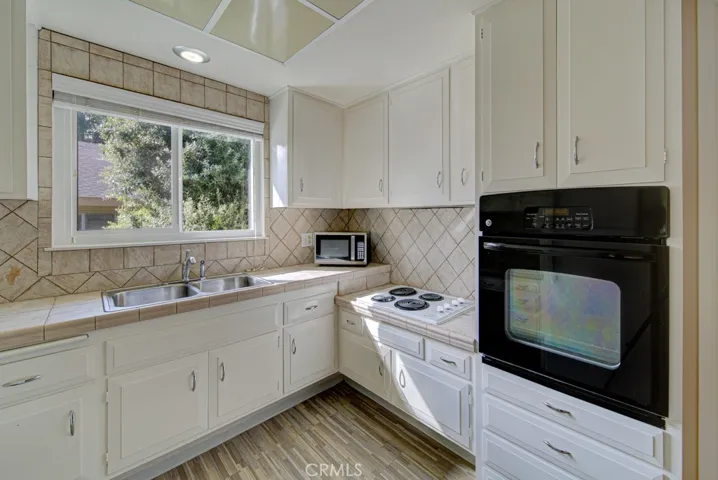 211 Avenida Majorca P, Laguna Woods, California 92637