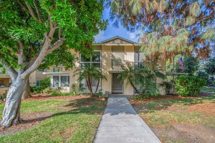 211 Avenida Majorca P, Laguna Woods, California 92637