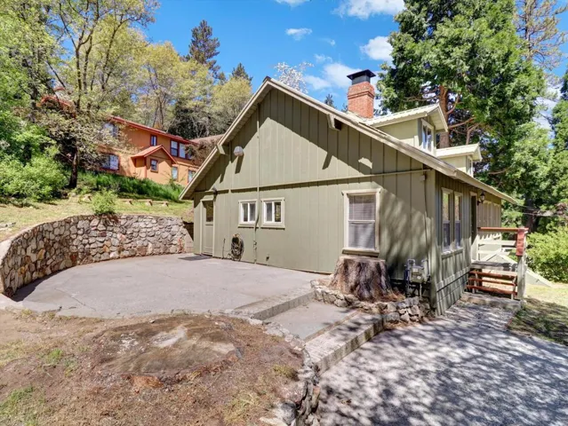 25-488 Hunt Lane-25