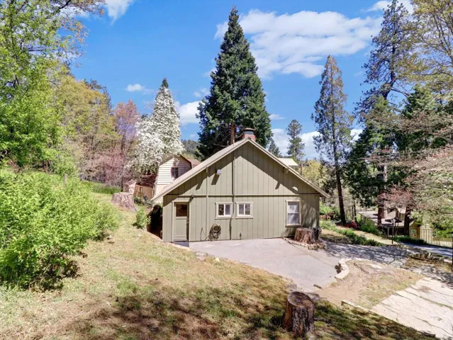 19-488 Hunt Lane-19