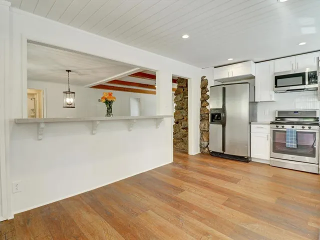 48-488 Hunt Lane-48