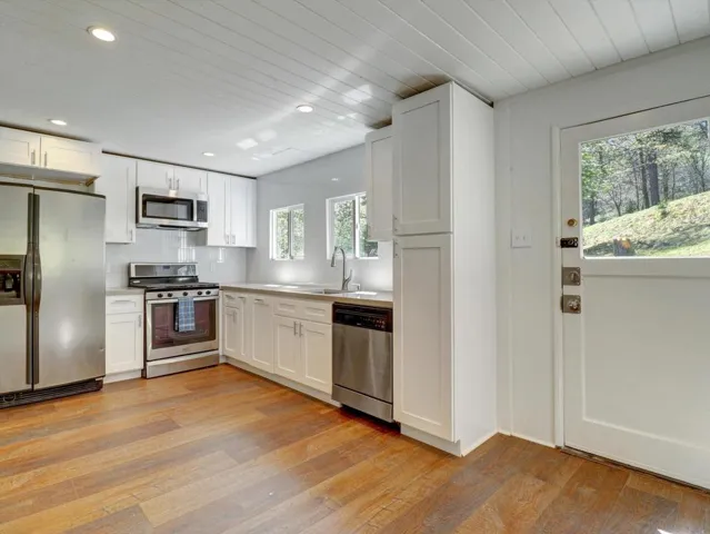 43-488 Hunt Lane-43